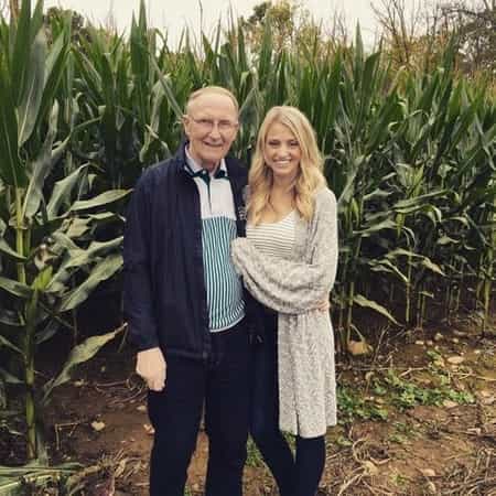 Carley Shimkus wished her dad, Edward Shimkus on the birthday occassion on October 16